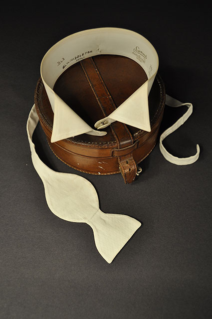 1920s mens detachable collar and white bow tie