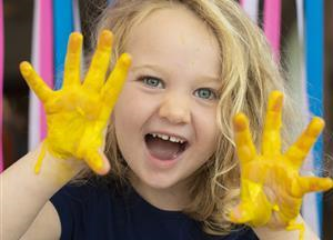 Mini Makers: Messy Play